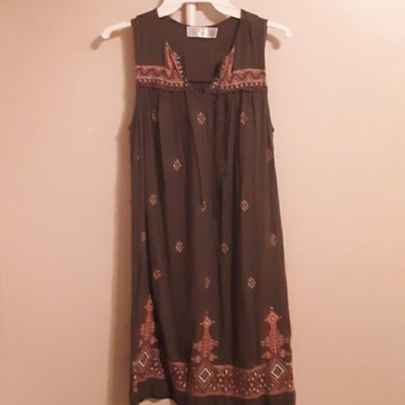 💫💫💫TIME & TRU 100% RAYON OLIVE GREEN BOHO MINI SHIFT DRESS S(4-6) - Picture 5 of 7